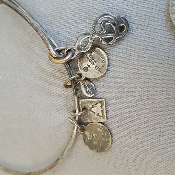 ALEX and ANI MUSICAL Note Bracelet - Picture 2 of 2